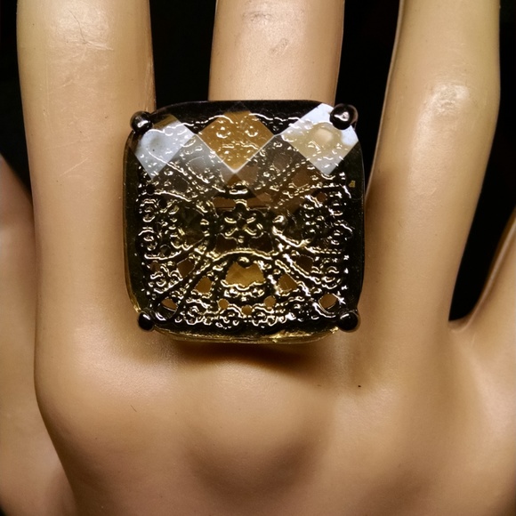 Elegant Vintage Antique Style Filigree Sexy Ring